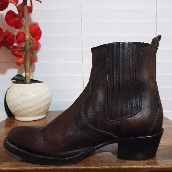 Frye Ankle Boots  Chelsea Boots Women's size 6.5B Cognac Color - Picture 10 of 10
